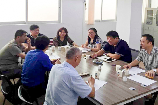 7、座談會(huì).jpg