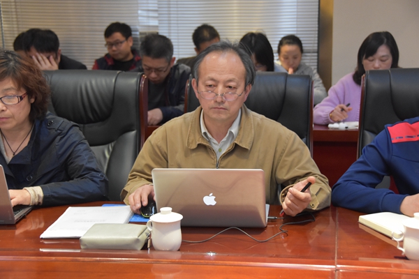 6、審核組陳鋼組長宣布：現(xiàn)場審核合格.jpg