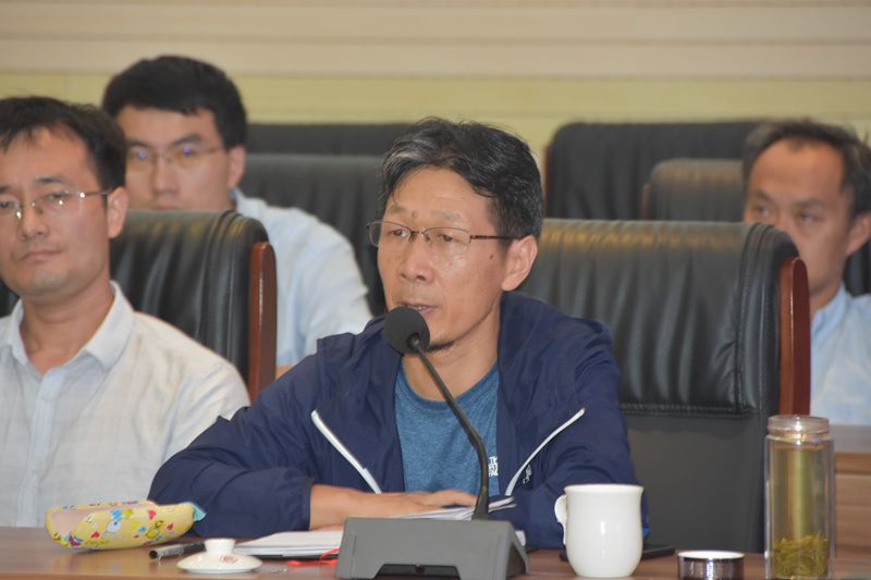6、總規(guī)劃師張有才針對(duì)項(xiàng)目成果質(zhì)量問題進(jìn)行了深入的剖析.jpg