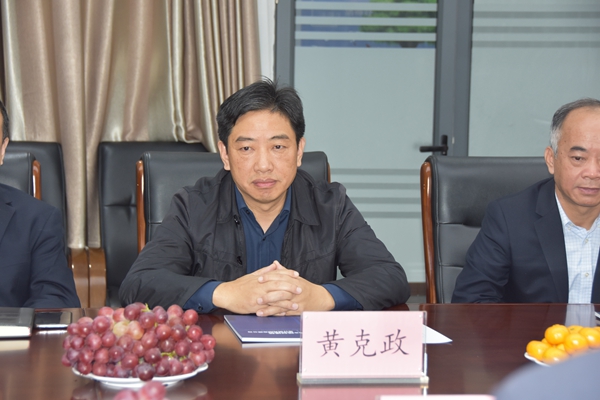 3.河南省安裝集團黨委書記、董事長、總裁黃克政發(fā)表講話.jpg