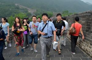 慶“七一”登長(zhǎng)城比賽